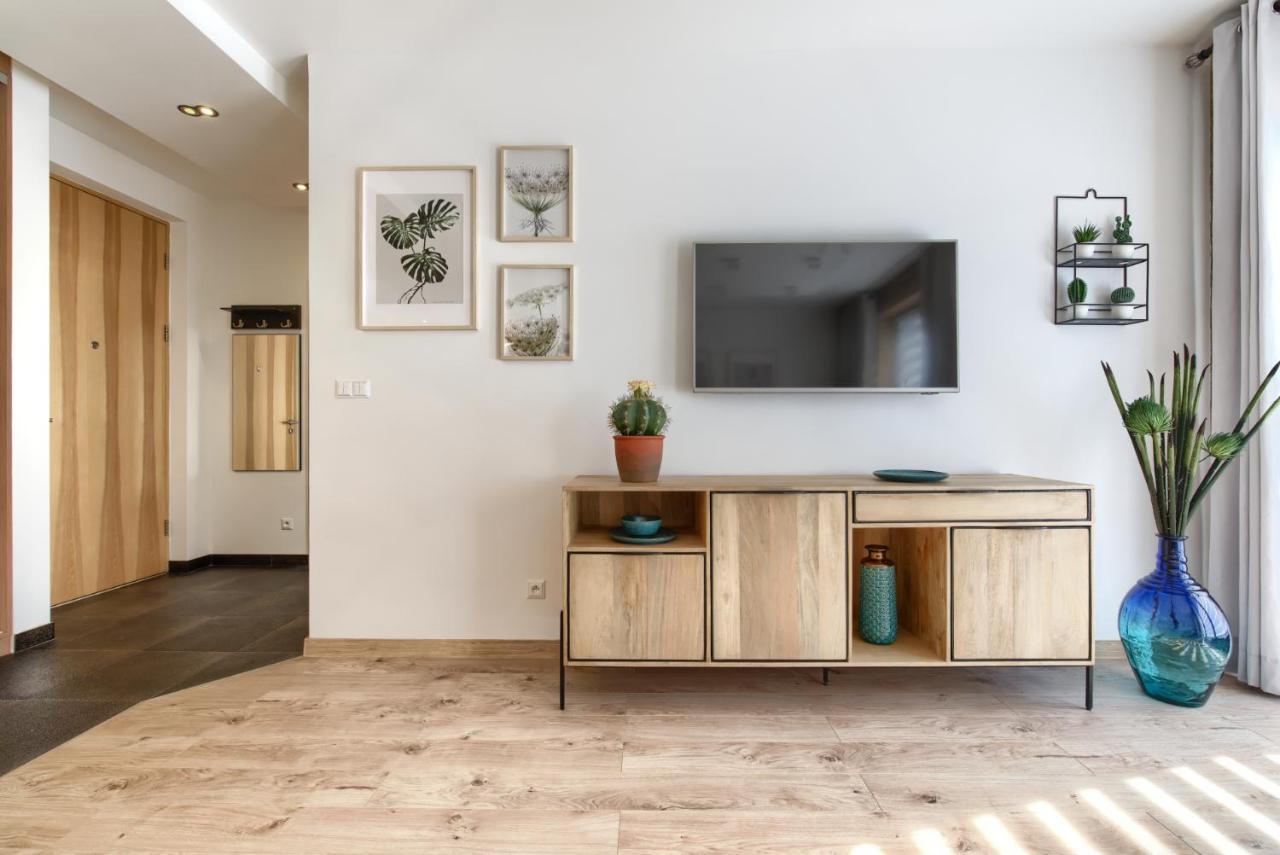 City Center Apartament Parking By Impero Posen Exterior foto